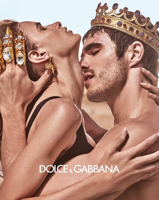 Музыка из рекламы Dolce&Gabbana - K&Q (Linda Helena, Diego Villarreal)