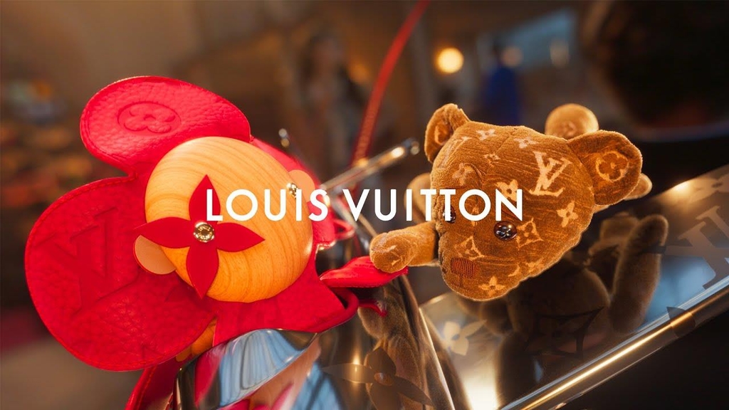 Музыка из рекламы Louis Vuitton - The Holiday Season
