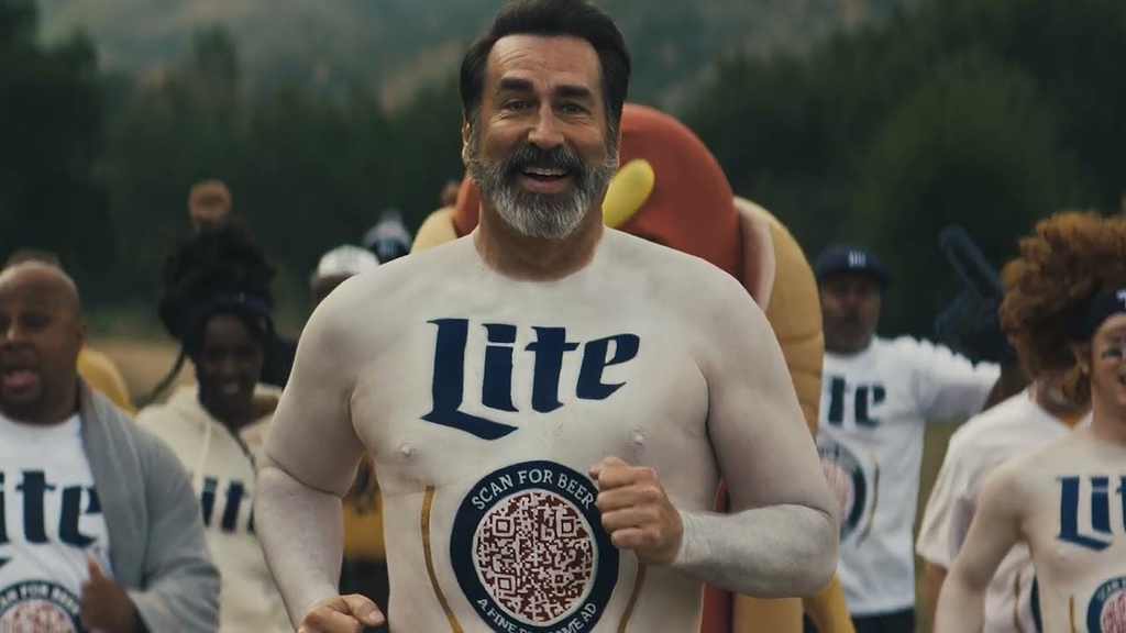 Музыка из рекламы Miller Lite - Running of the Beer (Rob Riggle)