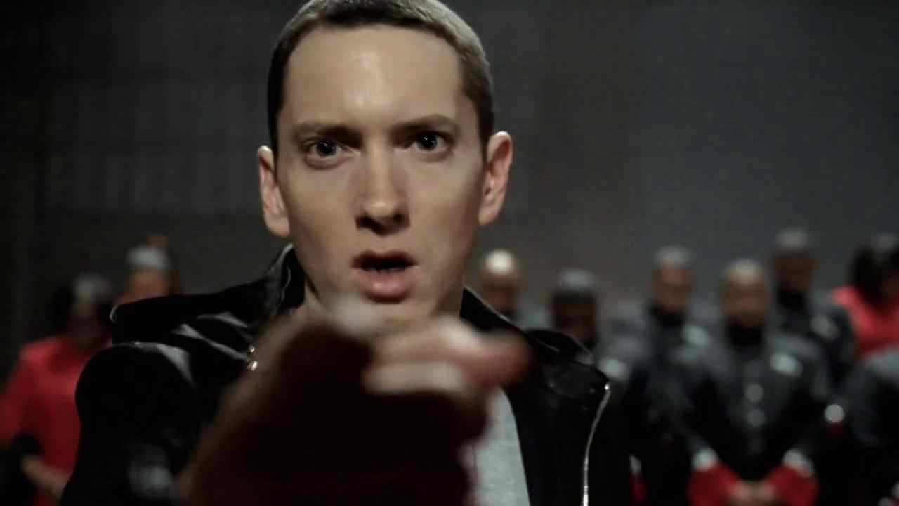 Музыка из рекламы Chrysler 200 - Born In Fire (Eminem)
