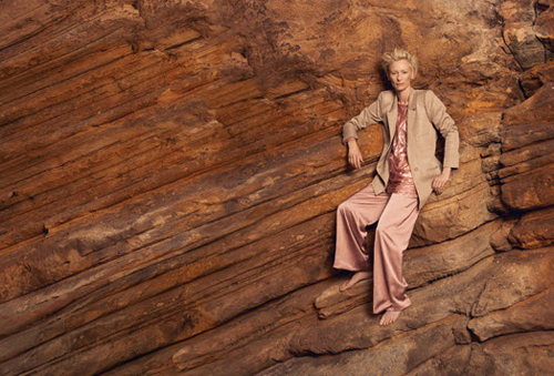 Музыка и видеоролик из рекламы Pringle of Scotland - Tilda Swinton Музыка и видеоролик из рекламы Pringle of Scotland - Tilda Swinton