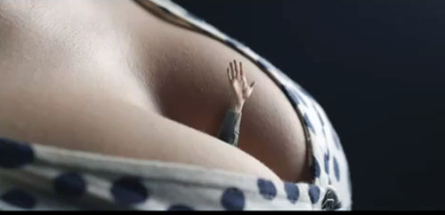 Музыка и видеоролик из рекламы Fiat - Boob Job Музыка и видеоролик из рекламы Fiat - Boob Job