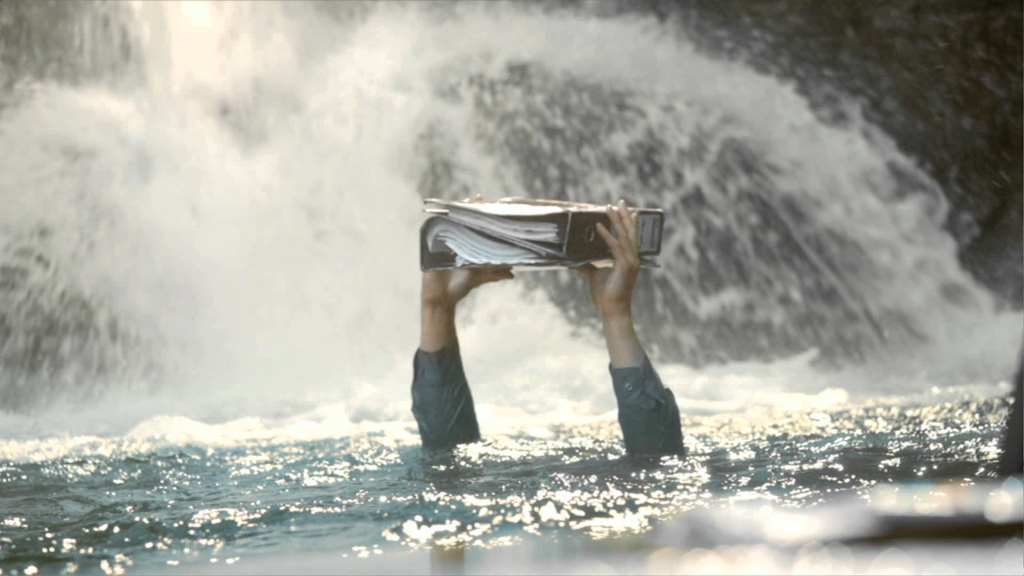 Музыка и видеоролик из рекламы Lipton Ice Tea - Waterfall