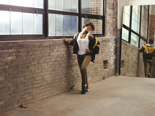 Музыка и видеоролик из рекламы Reebok Classics and Alicia Keys - Girl Inspired Музыка и видеоролик из рекламы Reebok Classics and Alicia Keys - Girl Inspired