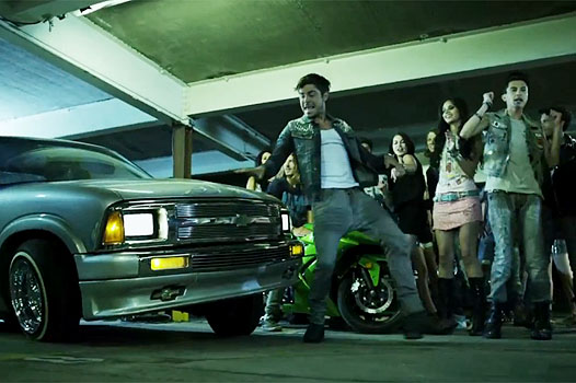 Музыка и видеоролик из рекламы John John Denim - The Race Музыка и видеоролик из рекламы John John Denim - The Race
