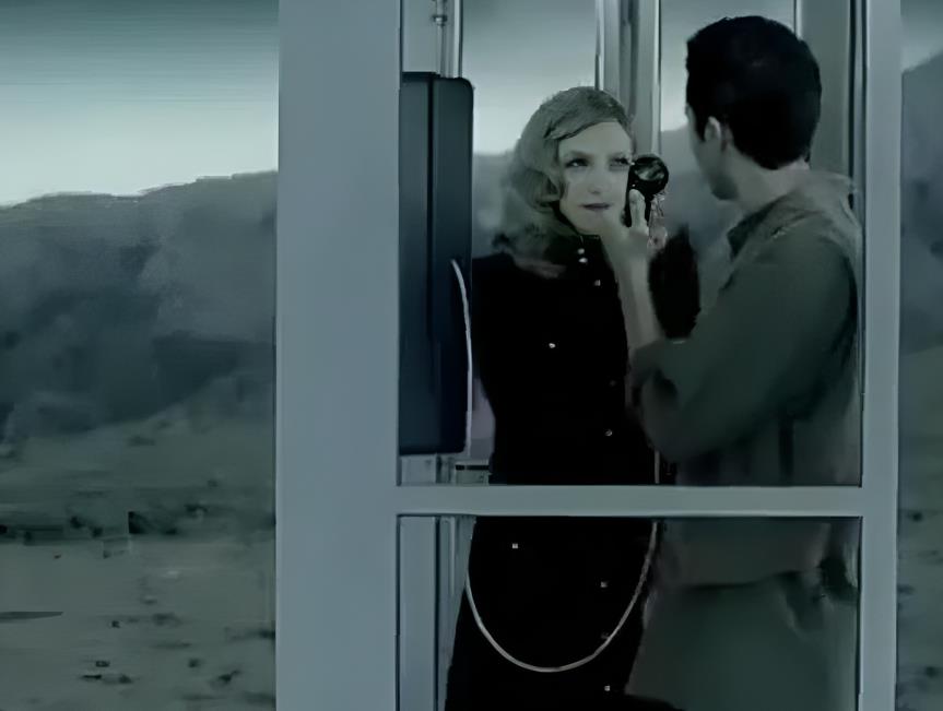 Музыка из рекламы Motorola Rokr (Madonna, Iggy Pop)