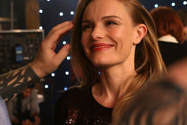 Музыка и видеоролик из рекламы Topshop Christmas - Kate Bosworth stars in Winter Wonderland