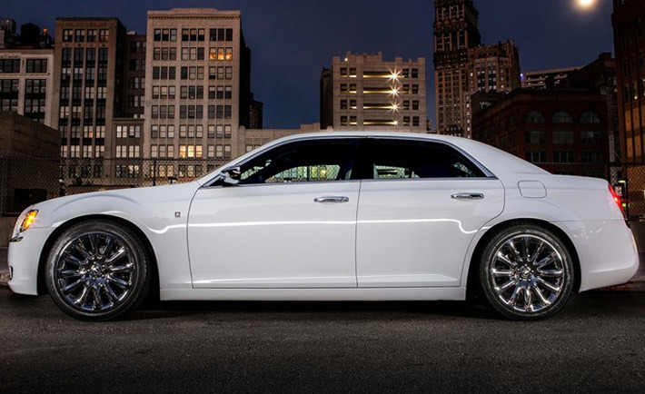 Музыка и видеоролик из рекламы Chrysler 300C - Who We Are Музыка и видеоролик из рекламы Chrysler 300C - Who We Are