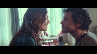 Музыка из рекламы Vodafone - The Kiss