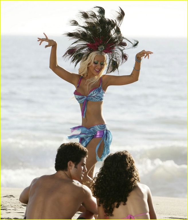 Музыка из рекламы Pepsi - Here To Stay (Christina Aguilera)