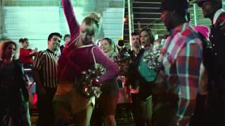 Музыка и видеоролик из рекламы Foot Locker и adidas Originals - NBA Party (Fernando Torres)