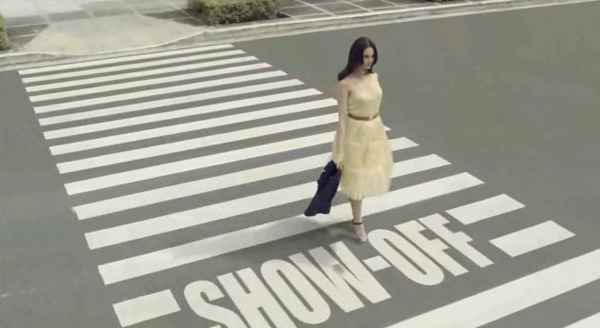 Музыка и видеоролик из рекламы Pantene - Labels Against Women Музыка и видеоролик из рекламы Pantene - Labels Against Women
