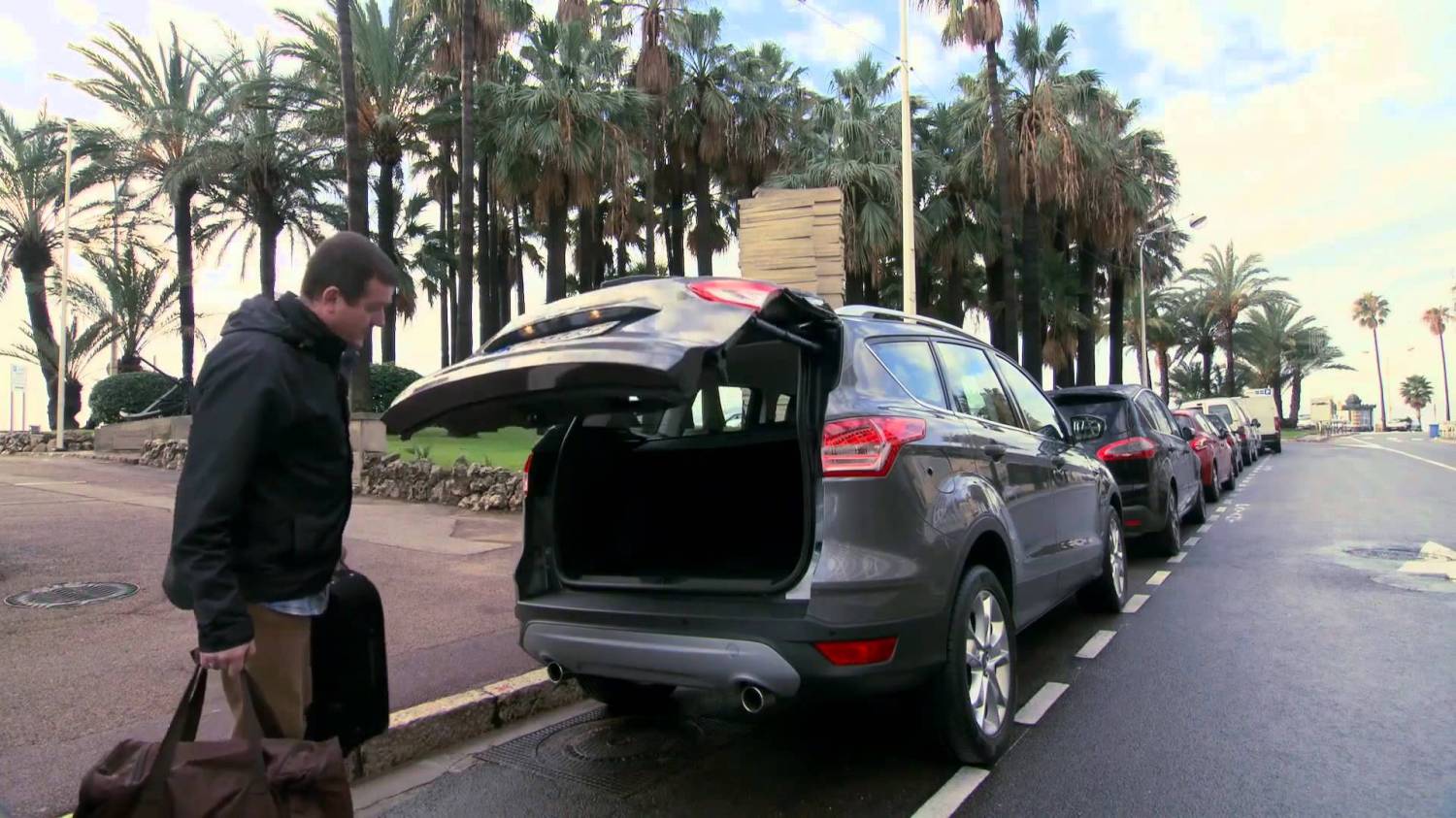 Музыка и видеоролик из рекламы Ford Kuga - You want it Музыка и видеоролик из рекламы Ford Kuga - You want it