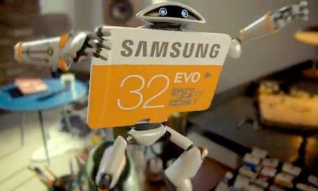 Музыка и видеоролик из рекламы Samsung - Robot SD Card Музыка и видеоролик из рекламы Samsung - Robot SD Card