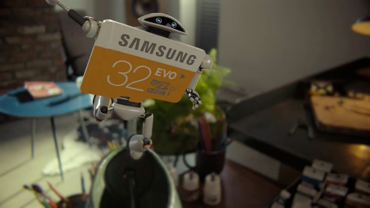Музыка и видеоролик из рекламы Samsung - Robot SD Card