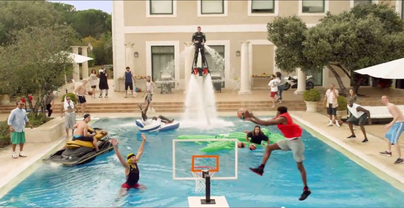 Музыка и видеоролик из рекламы Turkish Airlines Euroleague - Epic Pool Dunk Музыка и видеоролик из рекламы Turkish Airlines Euroleague - Epic Pool Dunk