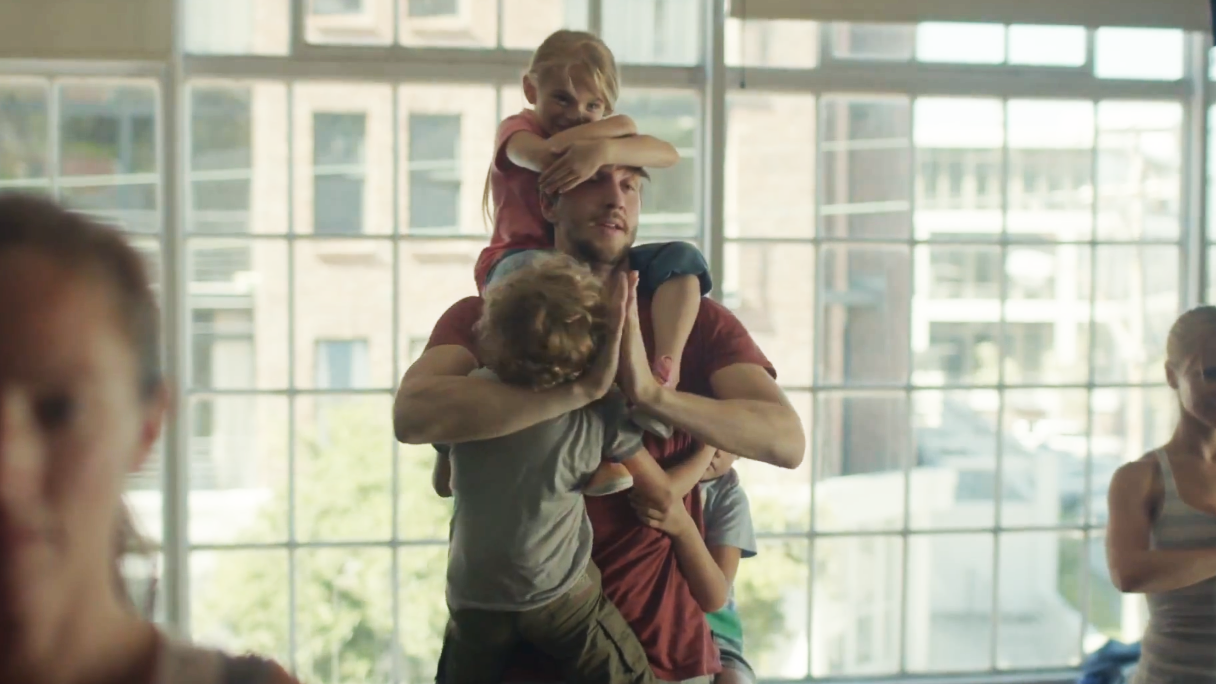 Музыка и видеоролик из рекламы Citroen - Daddy Музыка и видеоролик из рекламы Citroen - Daddy