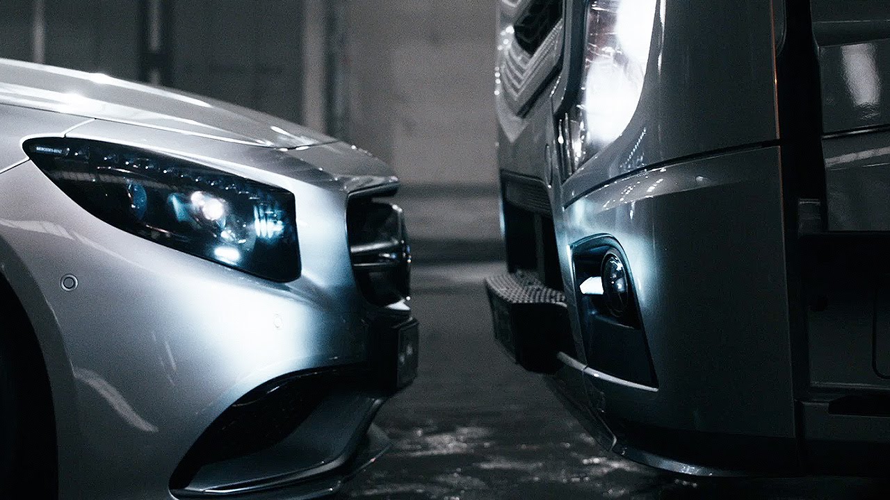 Музыка и видеоролик из рекламы Mercedes-Benz - Dirty Driving