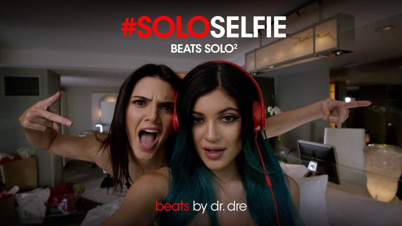 Музыка и видеоролик из рекламы Beats by Dre - #SoloSelfie