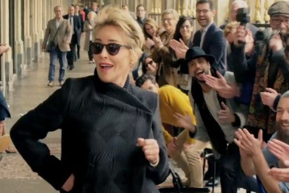 Музыка и видеоролик из рекламы Alain Afflelou (Sharon Stone) Музыка и видеоролик из рекламы Alain Afflelou (Sharon Stone)