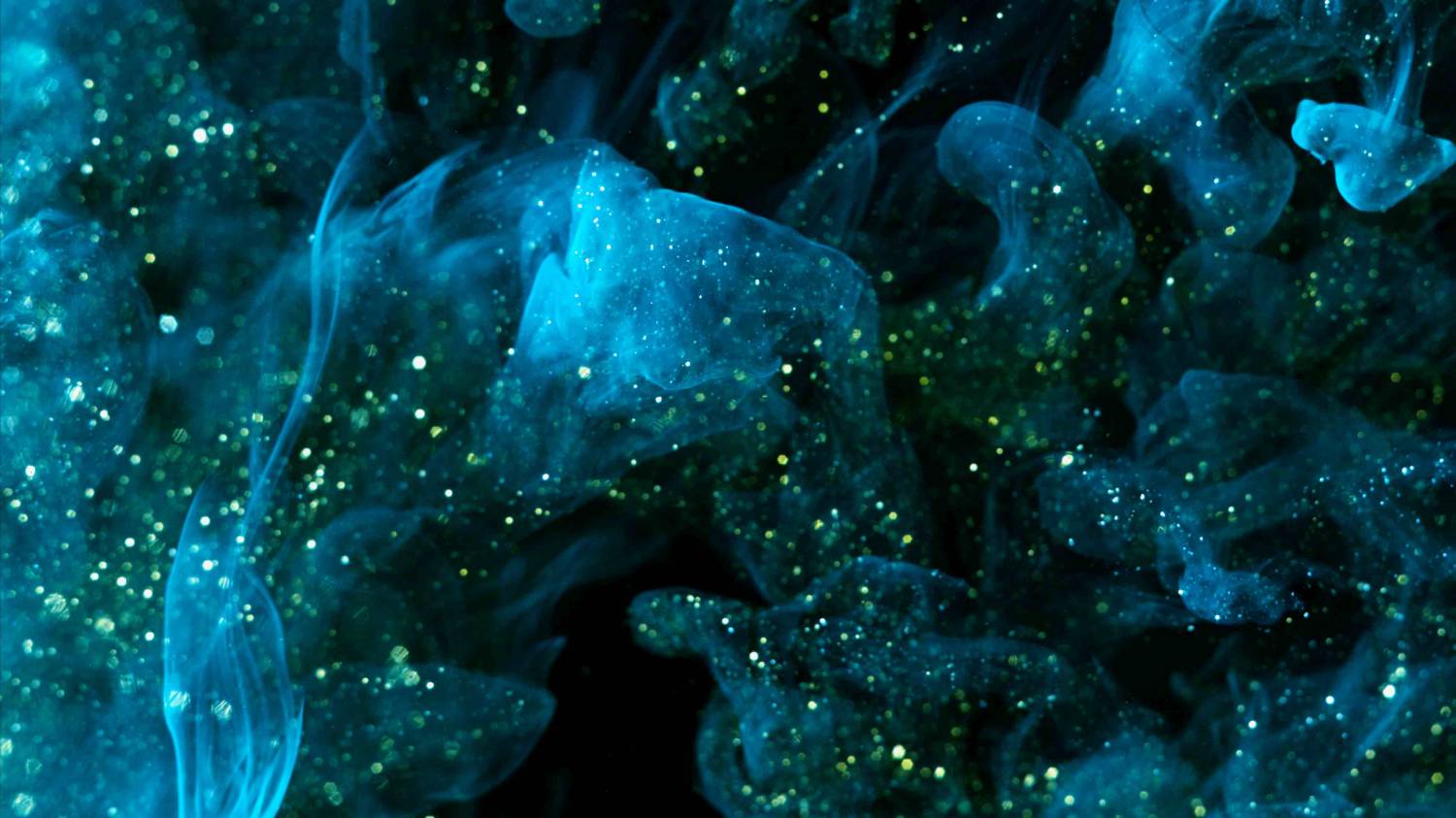Музыка и видеоролик из рекламы Lush - The Experimenter Музыка и видеоролик из рекламы Lush - The Experimenter