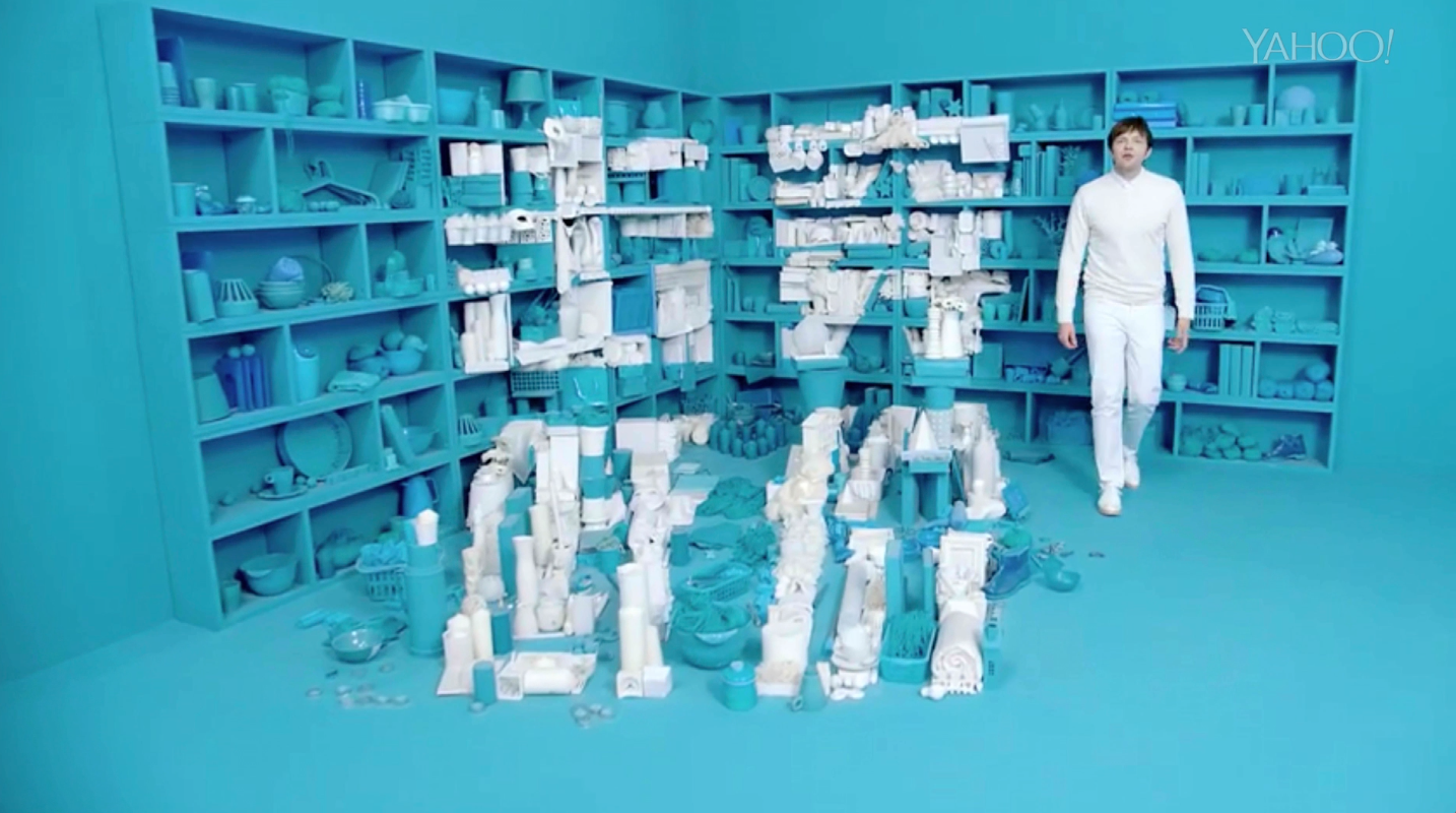 Музыка и видеоролик из рекламы Red Star Macalline - OK Go