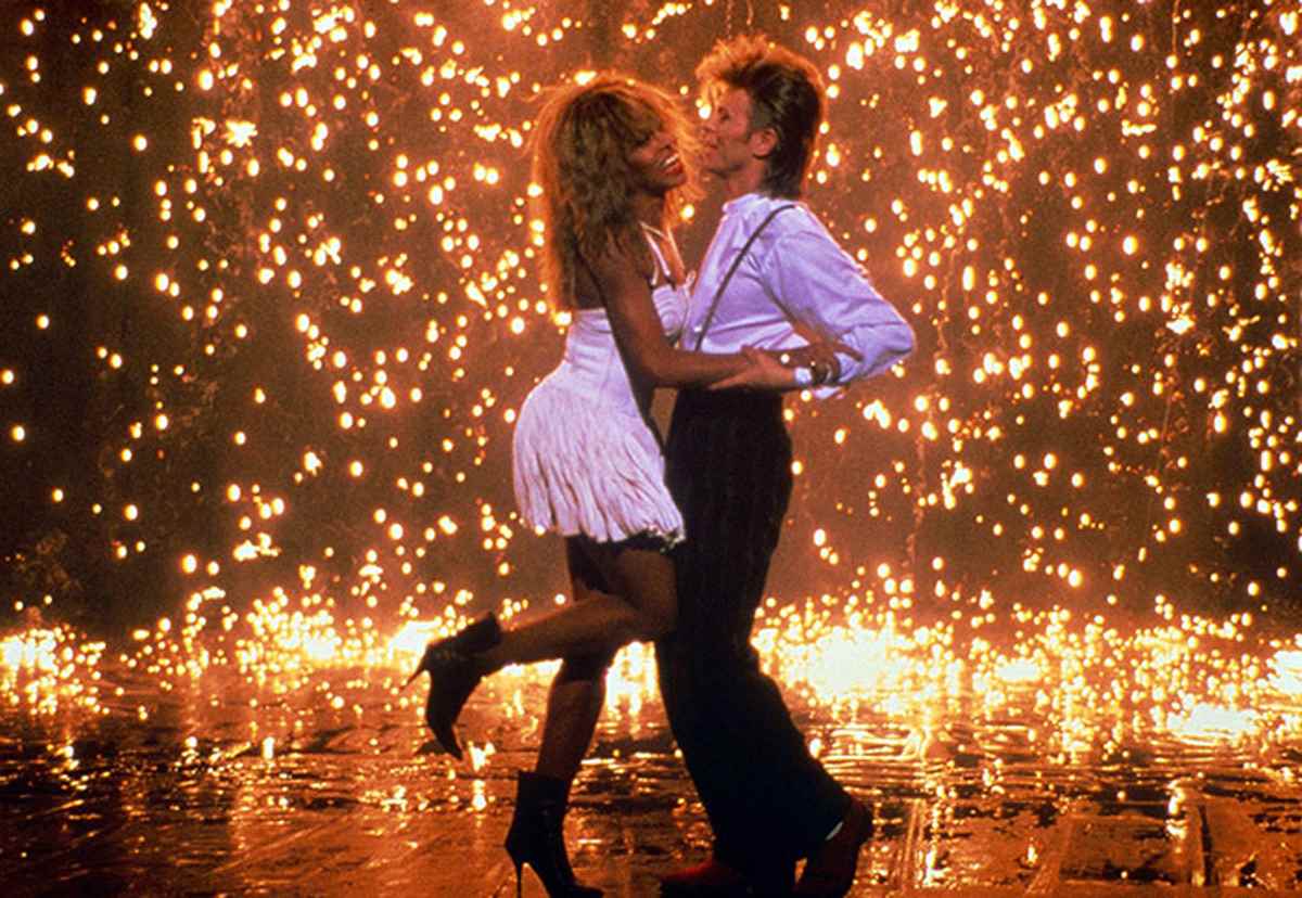 Музыка из рекламы Pepsi - Modern Love (David Bowie & Tina Turner)