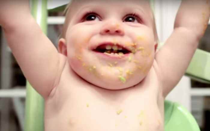 Музыка из рекламы Huggies - Baby's First Feast Музыка из рекламы Huggies - Baby's First Feast