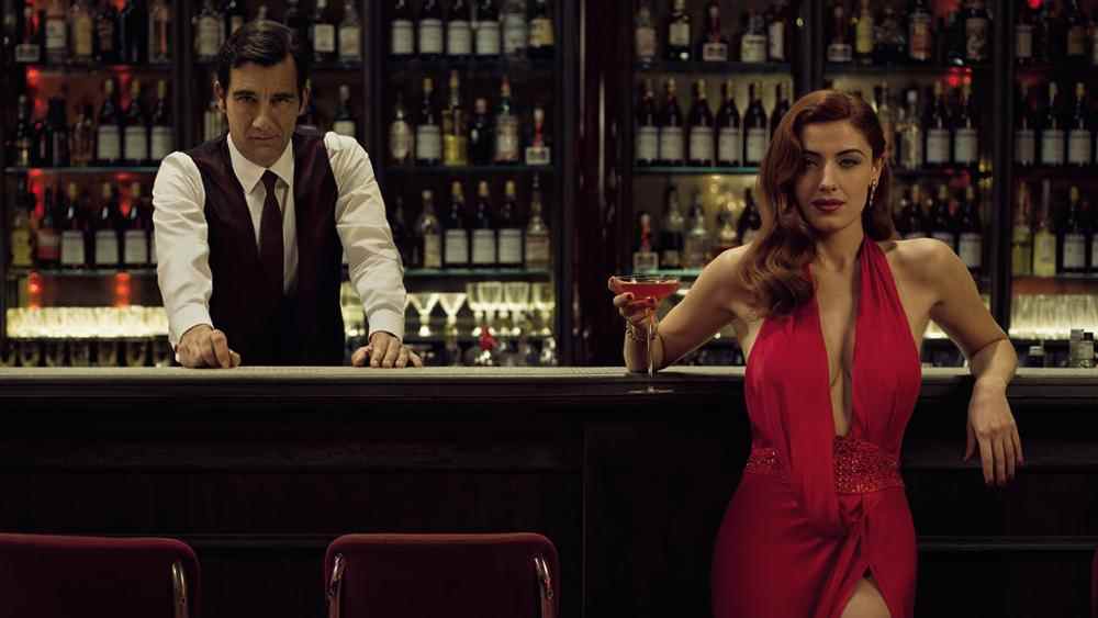 Музыка из рекламы Campari - Killer in Red (Clive Owen) Музыка из рекламы Campari - Killer in Red (Clive Owen)