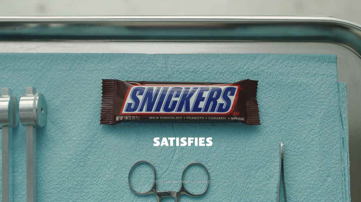 Музыка из рекламы SNICKERS - Recovery Room Музыка из рекламы SNICKERS - Recovery Room