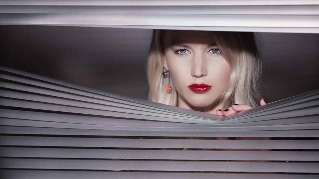 Музыка из рекламы Dior Addict Lacquer Stick – The L.A. lip story (Jennifer Lawrence)