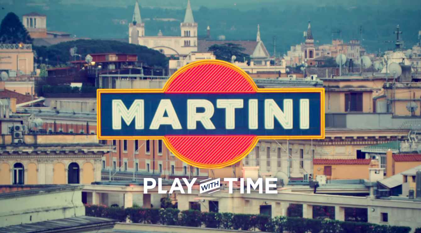 Музыка из рекламы Martini - Play with time (Madisyn Ritland, Ravshana Kurkova, Alexander Petrov, Camille Charriere)