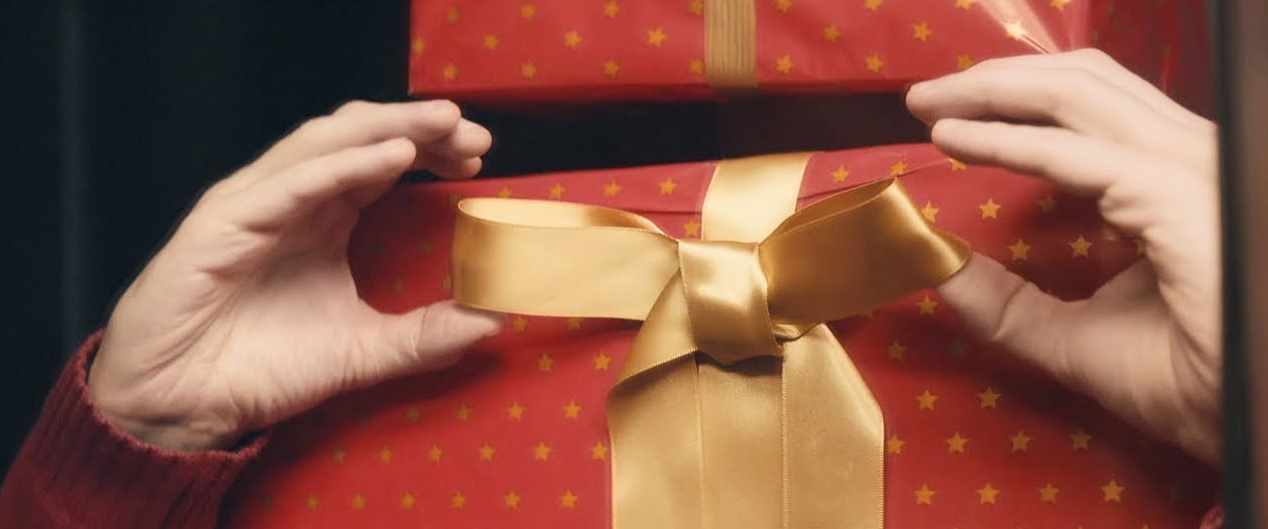 Музыка из рекламы Thalys - What if the best present was you