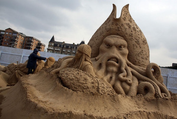 В Англии стартовал фестиваль песчаных скульптур