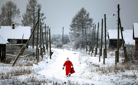 ФАС проверит рекламу "Дон-Строя" о несуществующем Деде Морозе