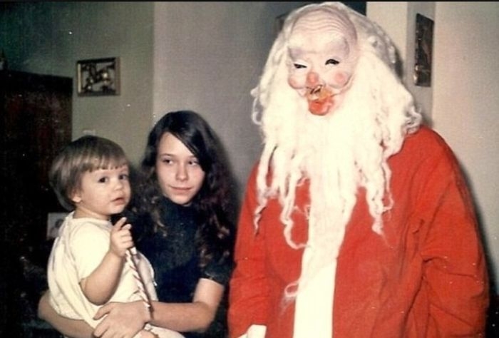 Самые страшные Деды Морозы и Санта-Клаусы прошлых лет