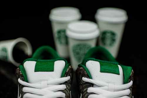 Nike представила кроссовки в стиле Starbucks