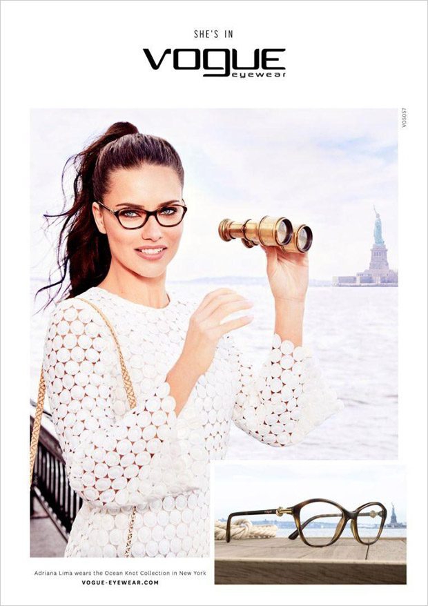 Адриана Лима в рекламе модных очков от Vogue