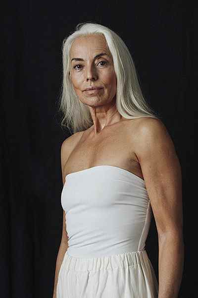 61-летняя модель снялась в рекламе купальников