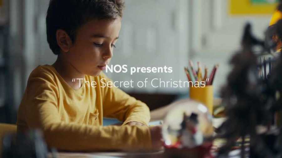 Телефонный номер Санты стал вирусным в рождественской рекламе.