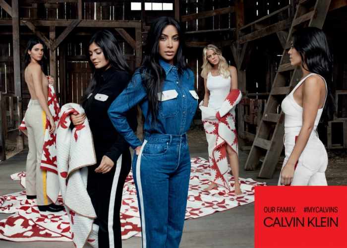 Сестры Кардашьян-Дженнер в полном составе снялись в рекламе Calvin Klein