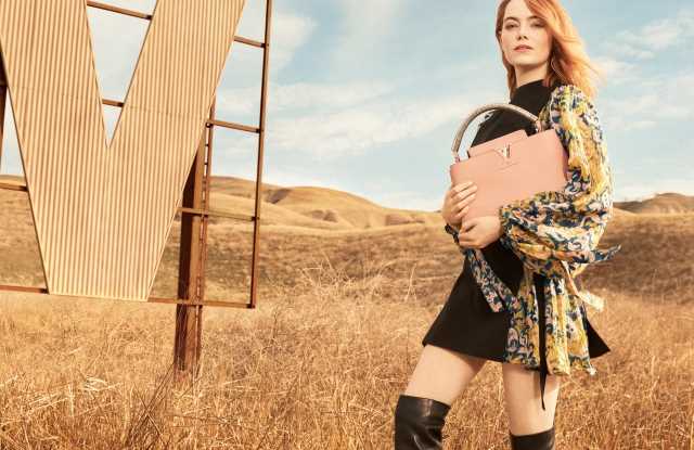 Эмма Стоун на фоне калифорнийской пустыни в рекламе Louis Vuitton