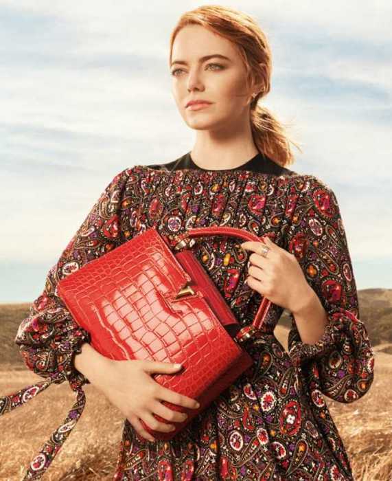 Эмма Стоун на фоне калифорнийской пустыни в рекламе Louis Vuitton
