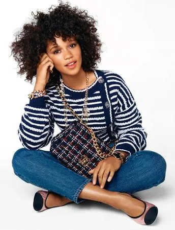 CHANEL - The CHANEL 19 Bag (Margaret Qualley, Taylor Russell, Marine Vacth) CHANEL - The CHANEL 19 Bag (Margaret Qualley, Taylor Russell, Marine Vacth)