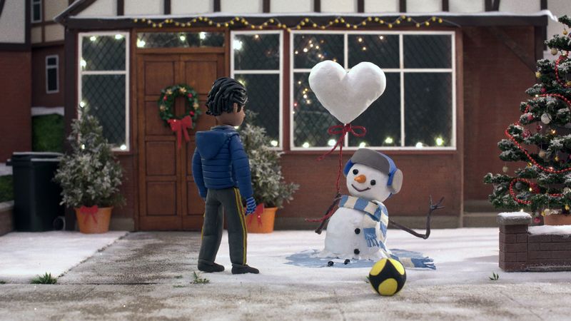 Музыка из рекламы John Lewis - Give A Little Love Музыка из рекламы John Lewis - Give A Little Love