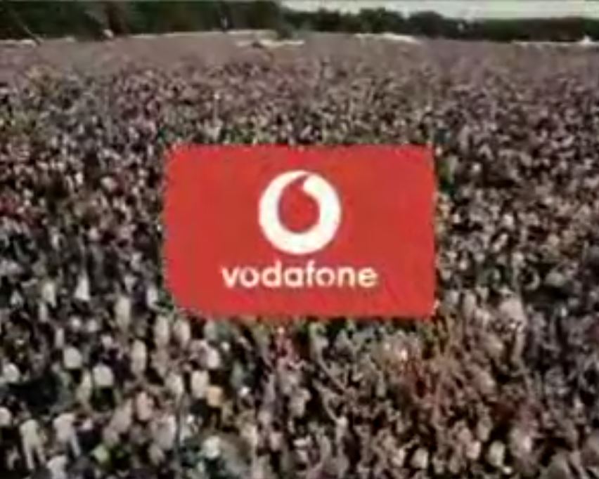 Музыка из рекламы Vodafone - How are you