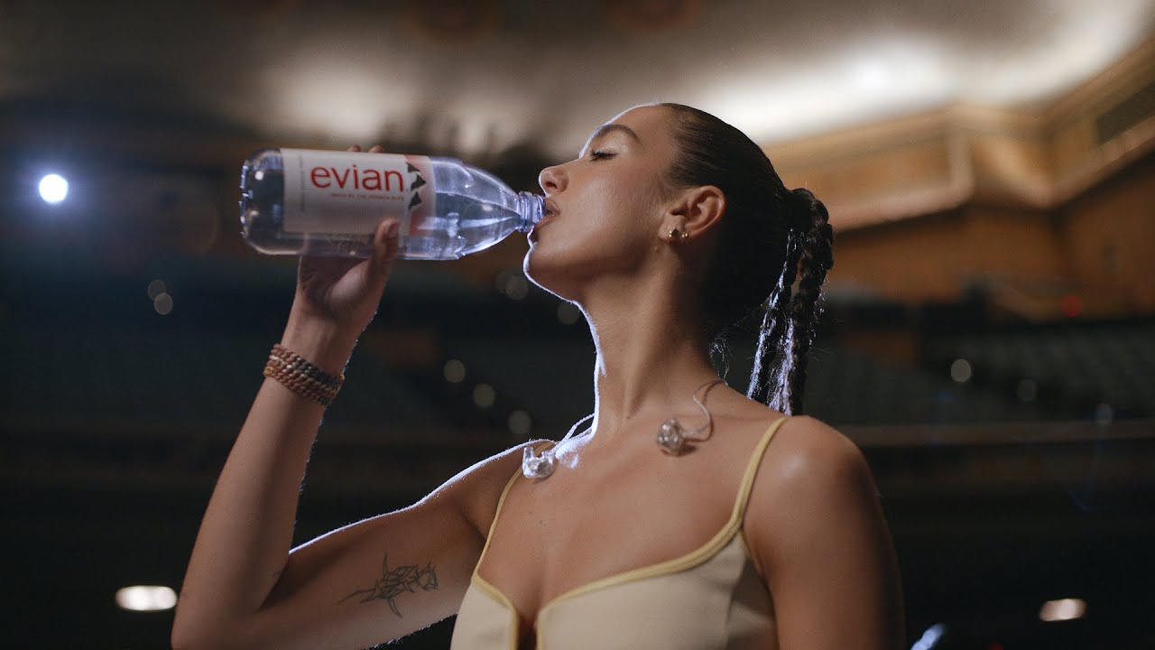 Музыка из рекламы evian - Drink True (Dua Lipa) Музыка из рекламы evian - Drink True (Dua Lipa)