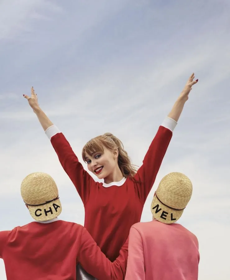 Chanel - Rouge Coco Bloom (Lily-Rose Depp) Chanel - Rouge Coco Bloom (Lily-Rose Depp)