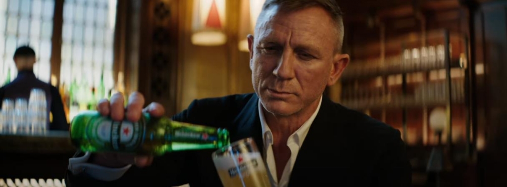 Музыка из рекламы Heineken - Worth the Wait (Daniel Craig)