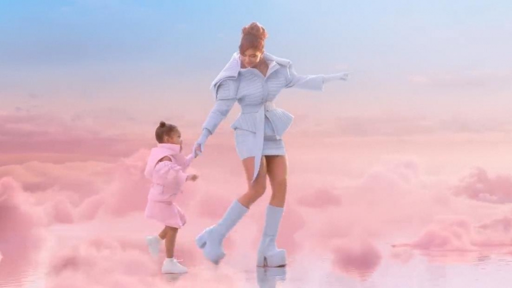 Музыка из рекламы Kylie Cosmetics - Kylie Baby (Kylie Jenner)